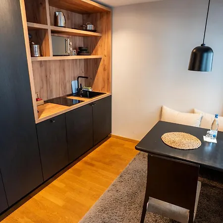 Restaurant Zum Storchen Otel 4*