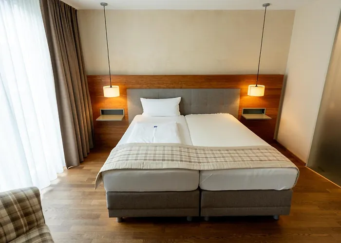 Restaurant Zum Storchen Szálloda 4*