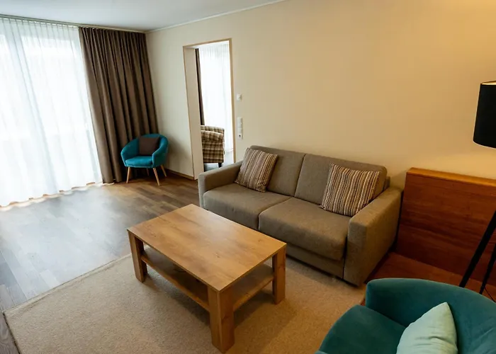 Szálloda Restaurant Zum Storchen 4*