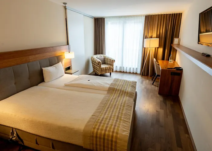 Szálloda Restaurant Zum Storchen 4*