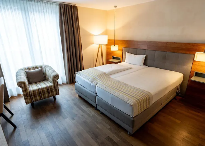 Szálloda Restaurant Zum Storchen 4*